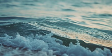 要记得陪我看海究竟是哪首歌？